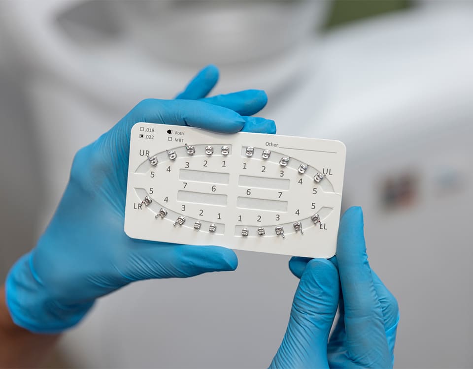 Diş Teli Bakımı Nasıl Yapılır? - Bayrampaşa Polident Diş Polikliniği