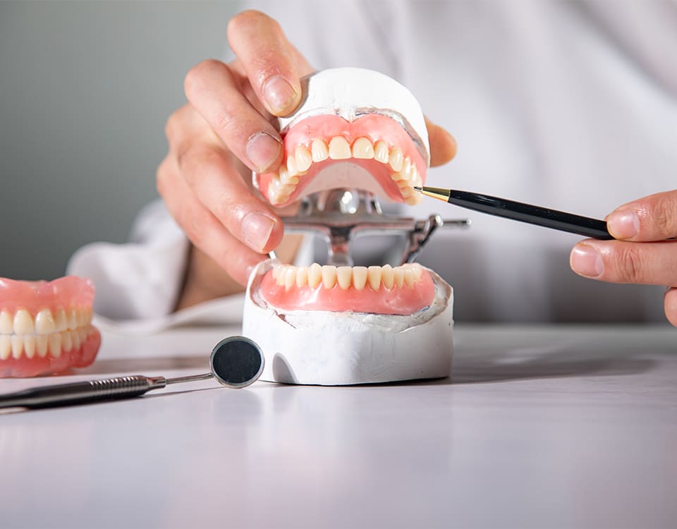 Bayrampaşa Diş Protezi - Polident Diş Polikliniği