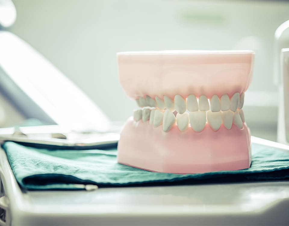 Diş Kaybında Protez Seçimi Nasıl Yapılır? - Bayrampaşa Polident Diş Polikliniği